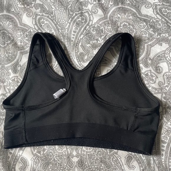 Nike women’s sports bra - Picture 2 of 2